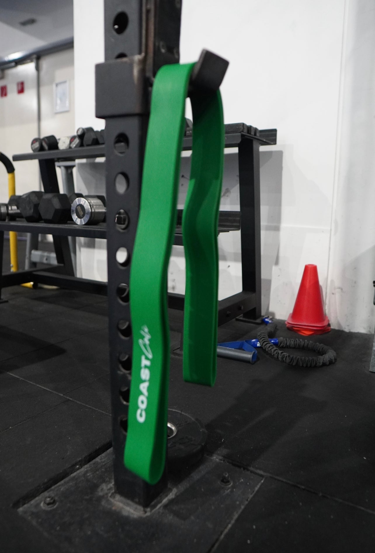 A green resistance band